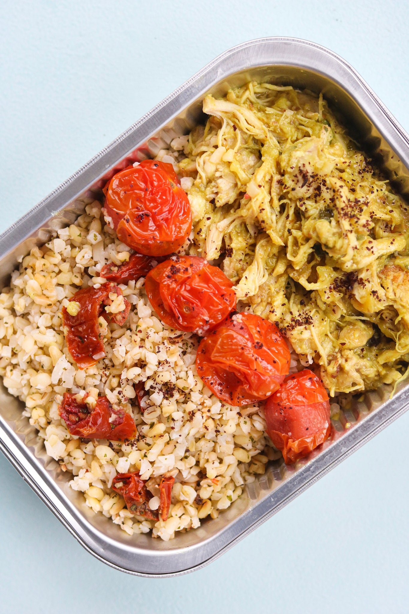 Citroen pulled chicken met bulgur