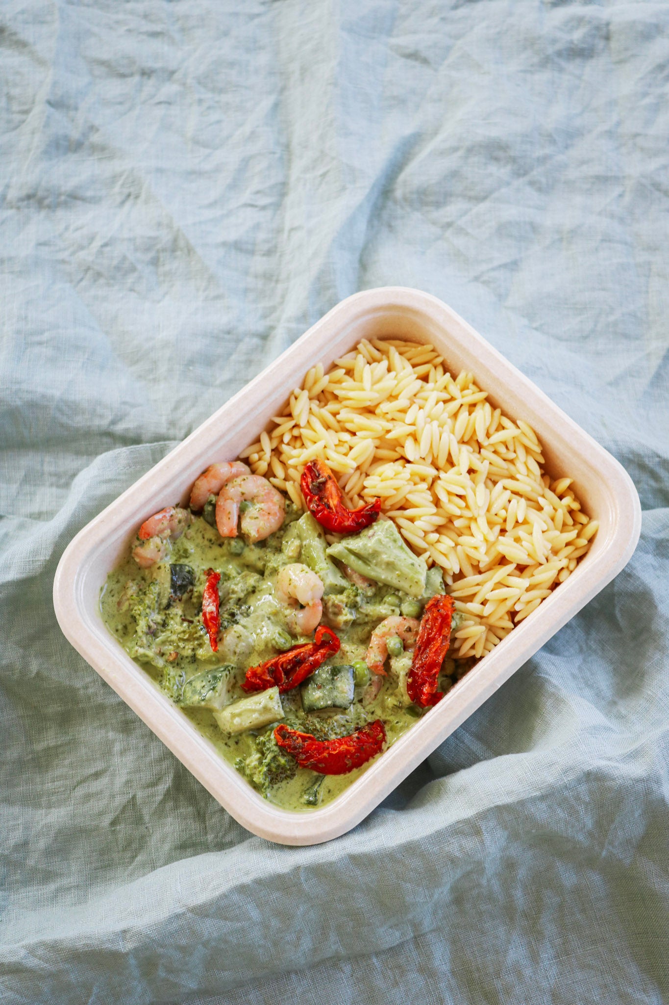 Romige pesto orzo met gamba