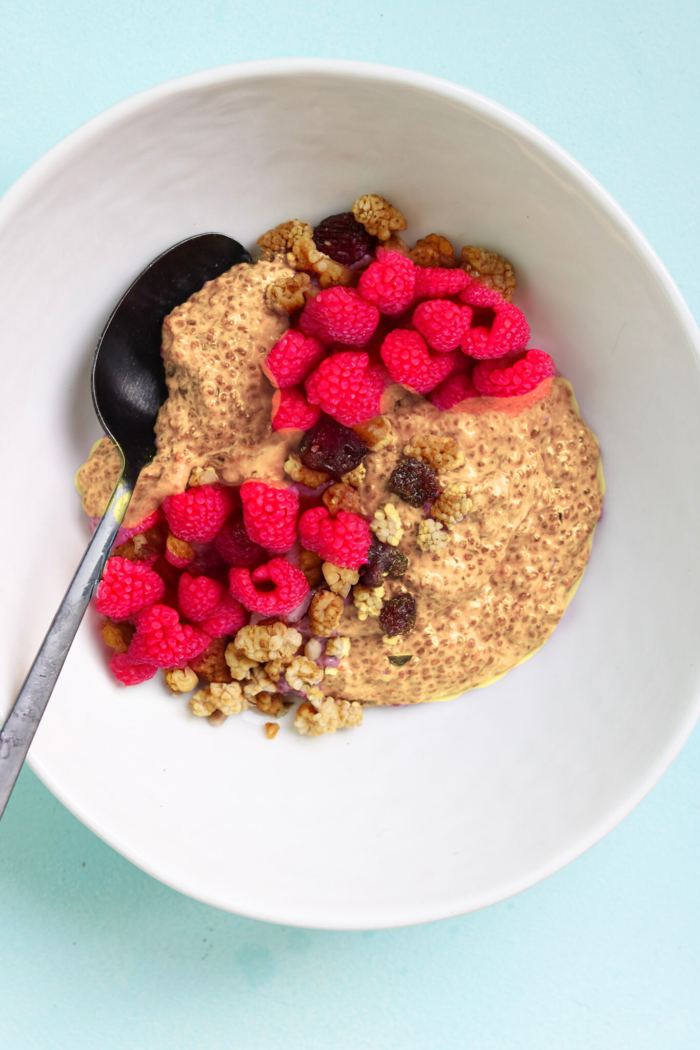 Mango chia pudding