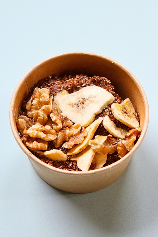 Banana peanut butter oats