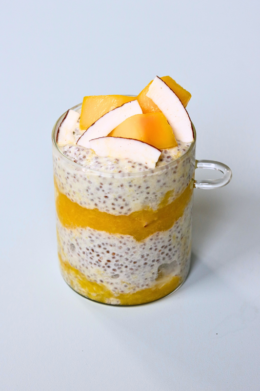 Tropical chia pudding